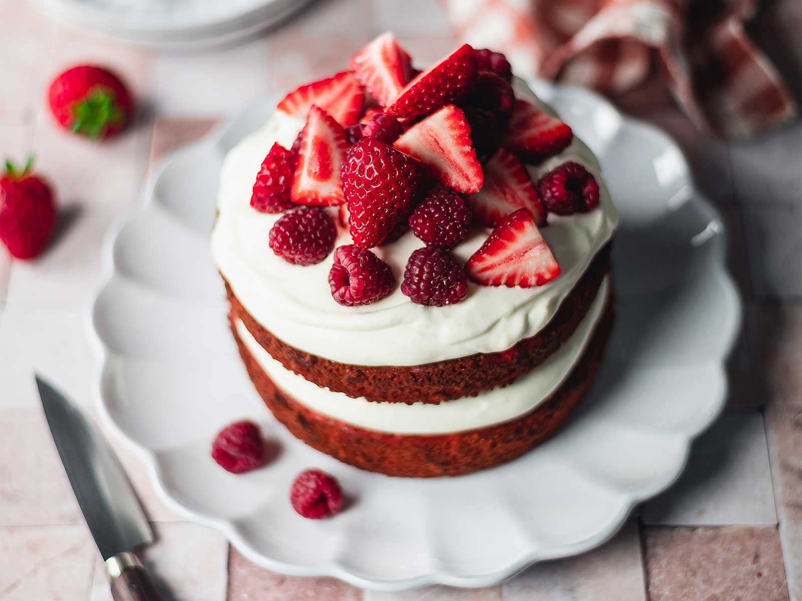 Bolo de aniversário simples - Receita Petitchef