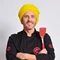 imagem do chef chakall com turbante amarelo