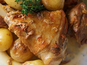 Borrego assado no forno com paprica fumada