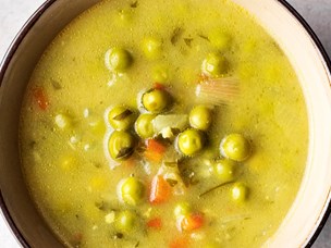 Sopa de Ervilhas e Cenoura Portuguesa