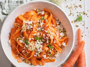 Salada de Cenoura, Feta e Mel de Laranjeira