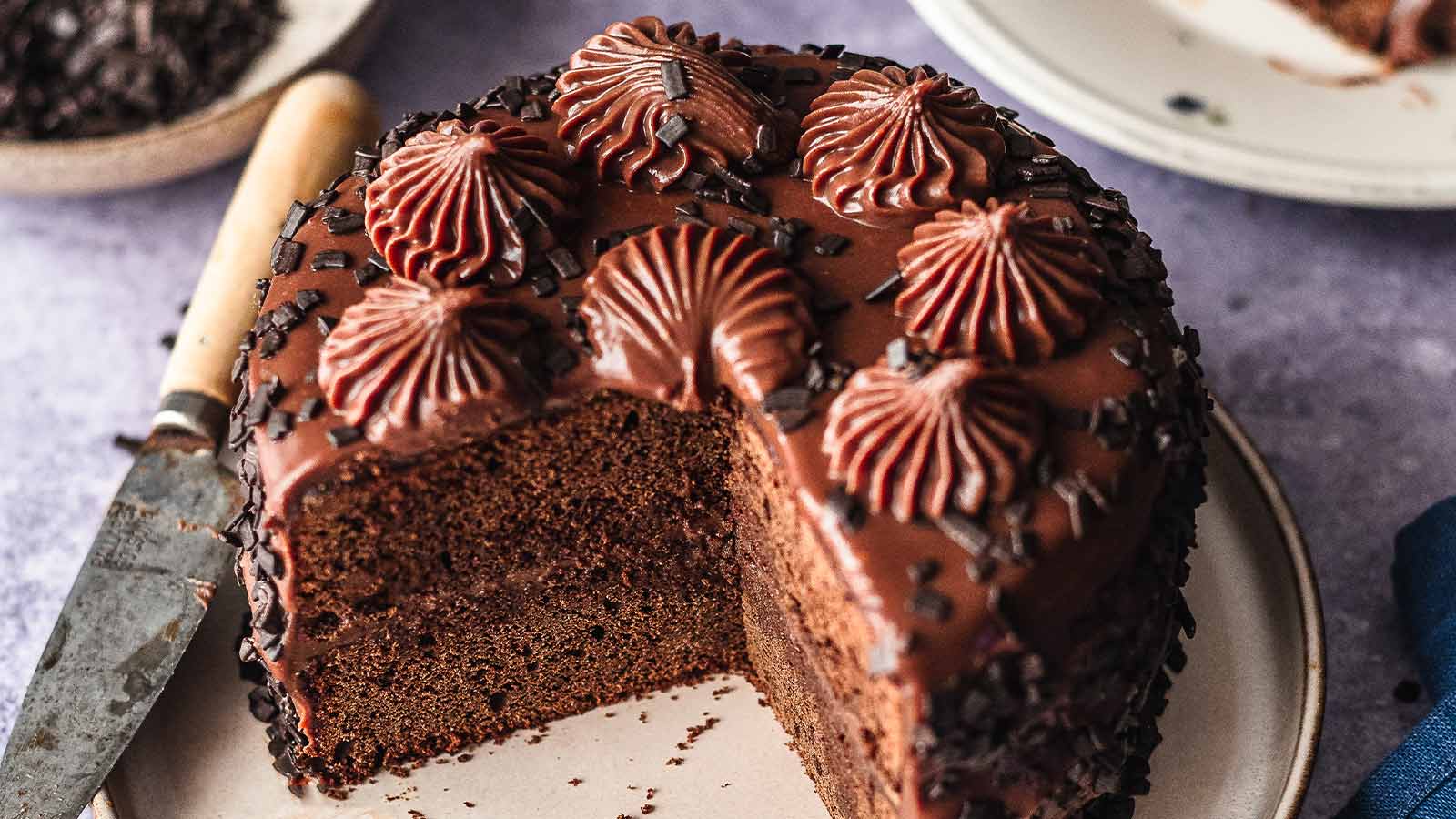 Como fazer Bolo de Aniversário de última hora! Bolo Brigadeiro