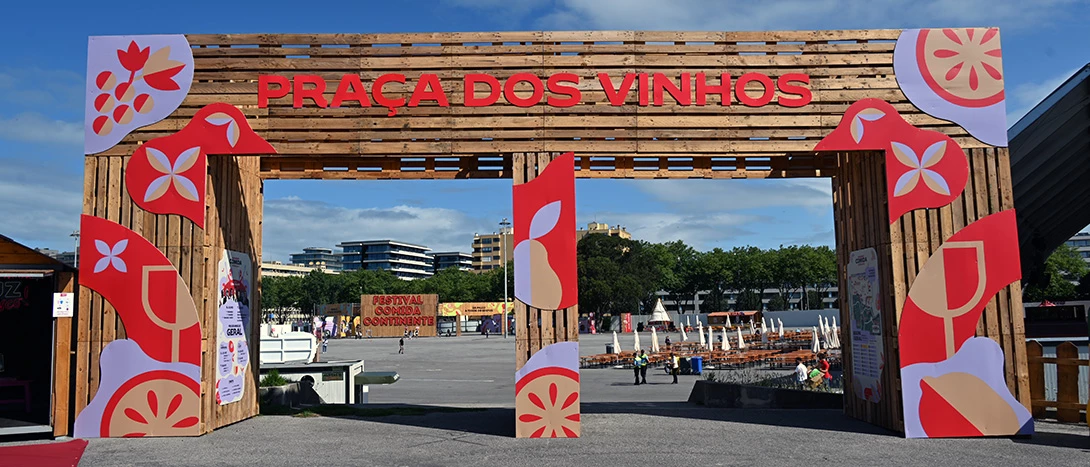 Praça dos Vinhos