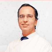 Pediatra Paulo Oom
