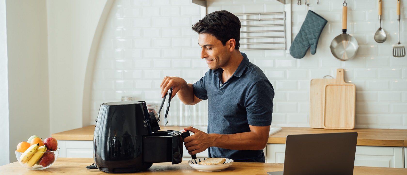 Bolo na Air Fryer: 3 receitas para fazer em casa